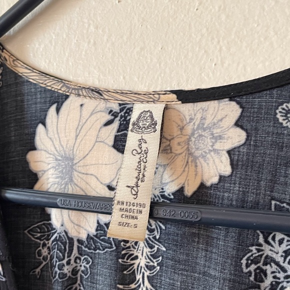 Juniors beautiful dress 🌹🌹 - Picture 3 of 3